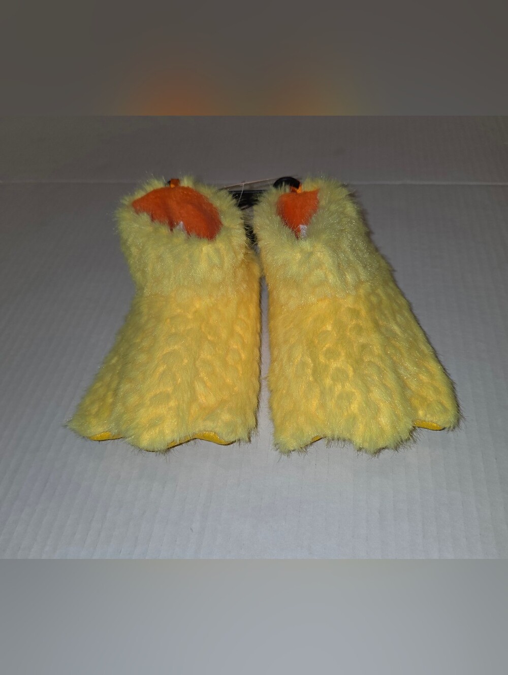 wonder nation Yellow Fuzzy Duck Foot Children's Slippers Sz 9-10